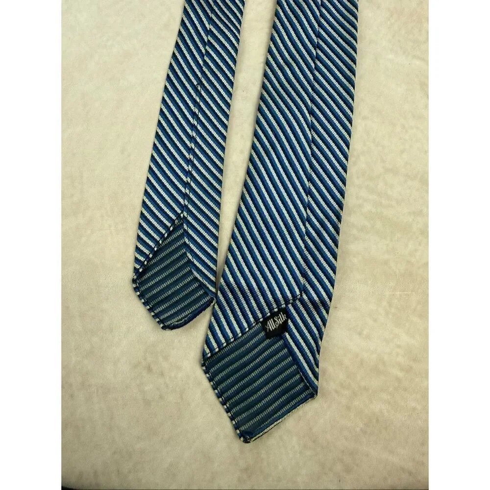 Vintage 1960s Men’s Neck Tie 100% Silk Blue Silver Stripe  Mad Men Mod MCM